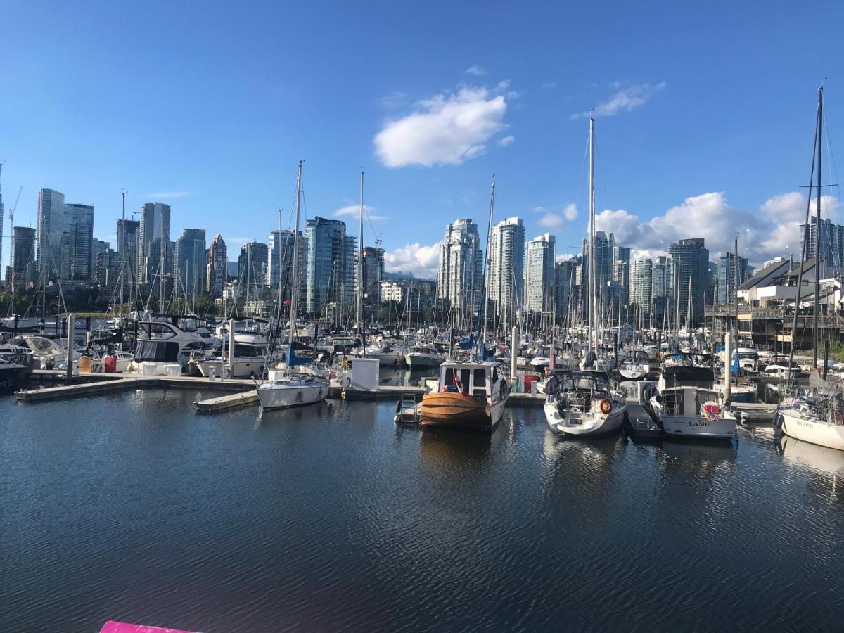 Heart Of Kitsilano Area,5 Mins Walk To Kits Beach,No Share With Other People Stay Vancouver Extérieur photo